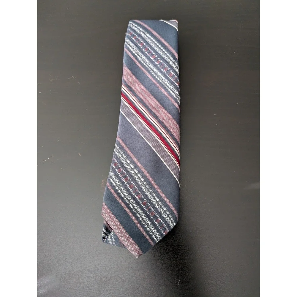 VTG Hollyvogue California TIE NECKTIE 60s 70s  Woven Striped Blue Gray‎ Red 56